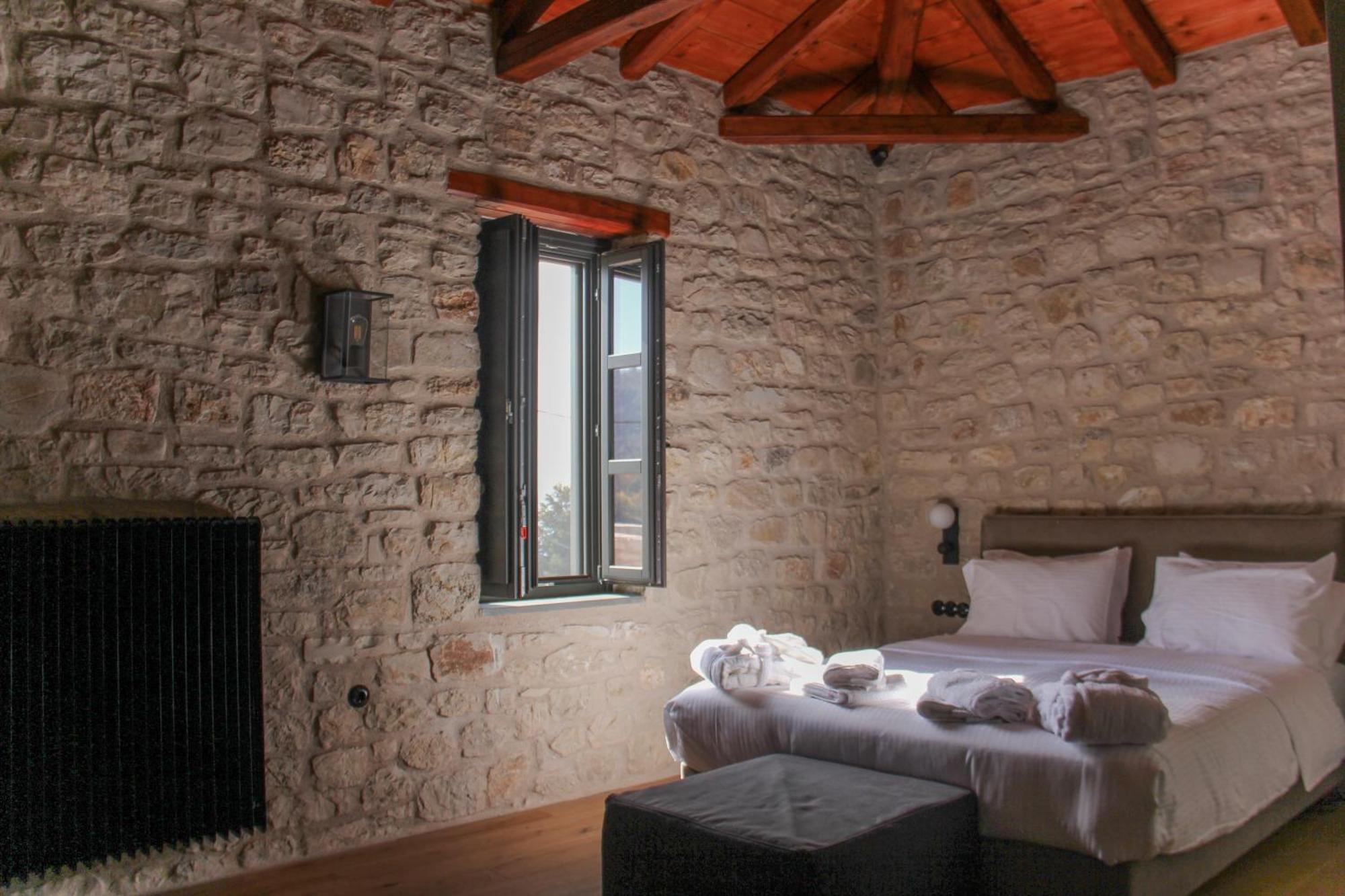 Lithero Suites Stemnitsa Ngoại thất bức ảnh