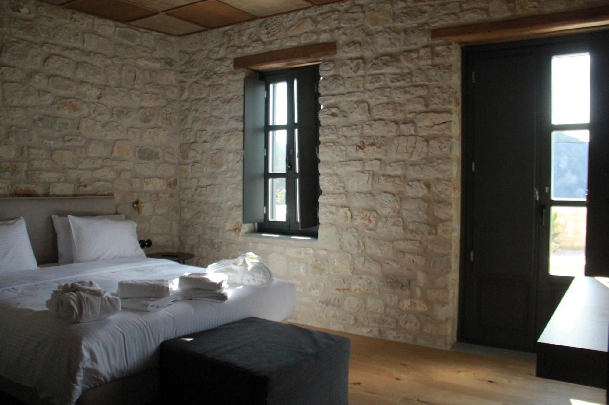 Lithero Suites Stemnitsa Ngoại thất bức ảnh